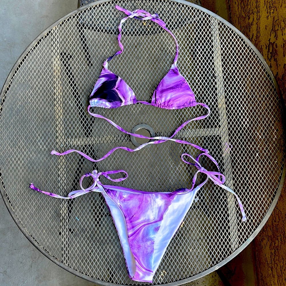 BRAND NEW NEVER WORN BIKINI (CUPSHE)